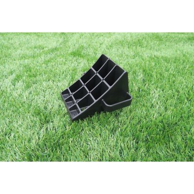 The level block has a stop wedge with handle.