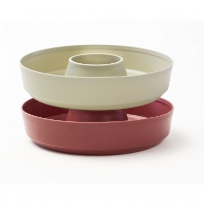 The shape facilitates the use of your omnia through its non-stick surface.