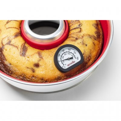 Bak brood tijdens je kampeervakantie of picknick.