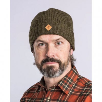 Beanie in wool and fleece lining for cold days.