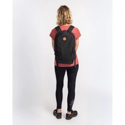 Flexible backpack with several compartments.