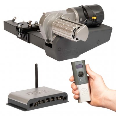 Mover for caravan with remote control with joystick.