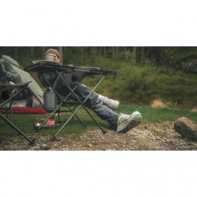 Kleine en lichte tafel met een laag gewicht en compact pakformaat.