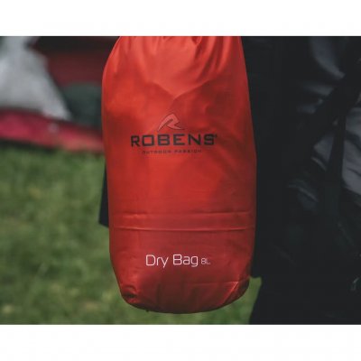 De bodem van de Dry Bag 8L van Robens is vierkant om het inpakken te optimaliseren.