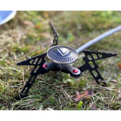 Licht gaskooktoestel met een vrijstaande brander die zorgt voor goede stabiliteit tijdens het koken.