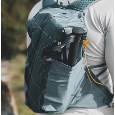 De kleine pakmaat en het lage gewicht maken de stokken gemakkelijk mee te nemen.