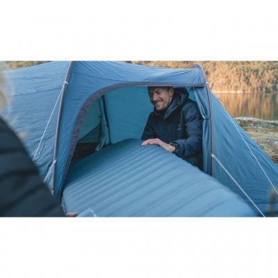 De isolatie in de slaapmat maakt deze geschikt voor alle seizoenen.