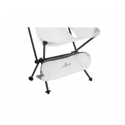 De draagtas kan onder de stoel worden bevestigd.