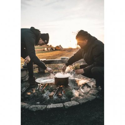 Kook boven open vuur met deze 4-liter roestvrijstalen pan van Robens.