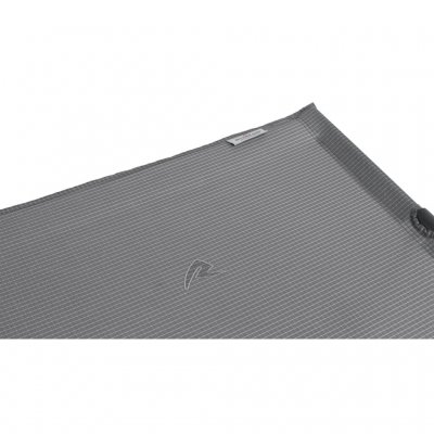 Ligoppervlak van stevig, slijtvast ripstop-nylon.