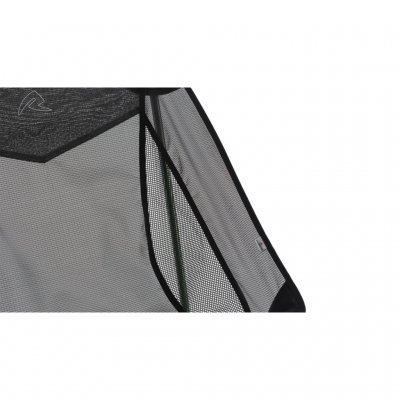 Meshpaneler giver komfort og lader stolen ånde.