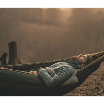 Isoleer je hangmat voor koude nachten met de Robens Trace Underquilt.