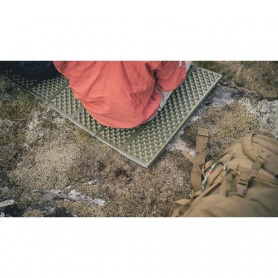 Het patroon in de Robens ZigZag Slumber Pro slaapmat geeft de isolatie van de slaapzak ruimte om uit te zetten, wat zorgt voor b