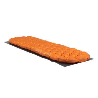 Schuim slaapmat die samen met je opblaasbare slaapmat kan worden gebruikt om een extra isolatielaag tegen kou van de grond te bi