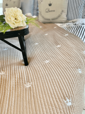 Bedsprei voor een- of tweepersoonsbed van Royal Camping.