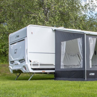 Universal side wall for awnings from Fiamma and Thule with a depth of 250 cm.