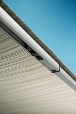 Arm Thule 1200 påsmarkis för husvagn.