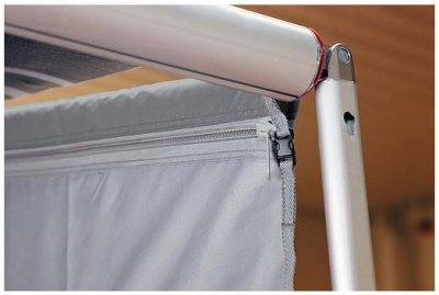 The side wall is attached to the arm of the bag awning.